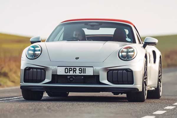 20260827-3porsche-siapkan-phk-besar.jpg